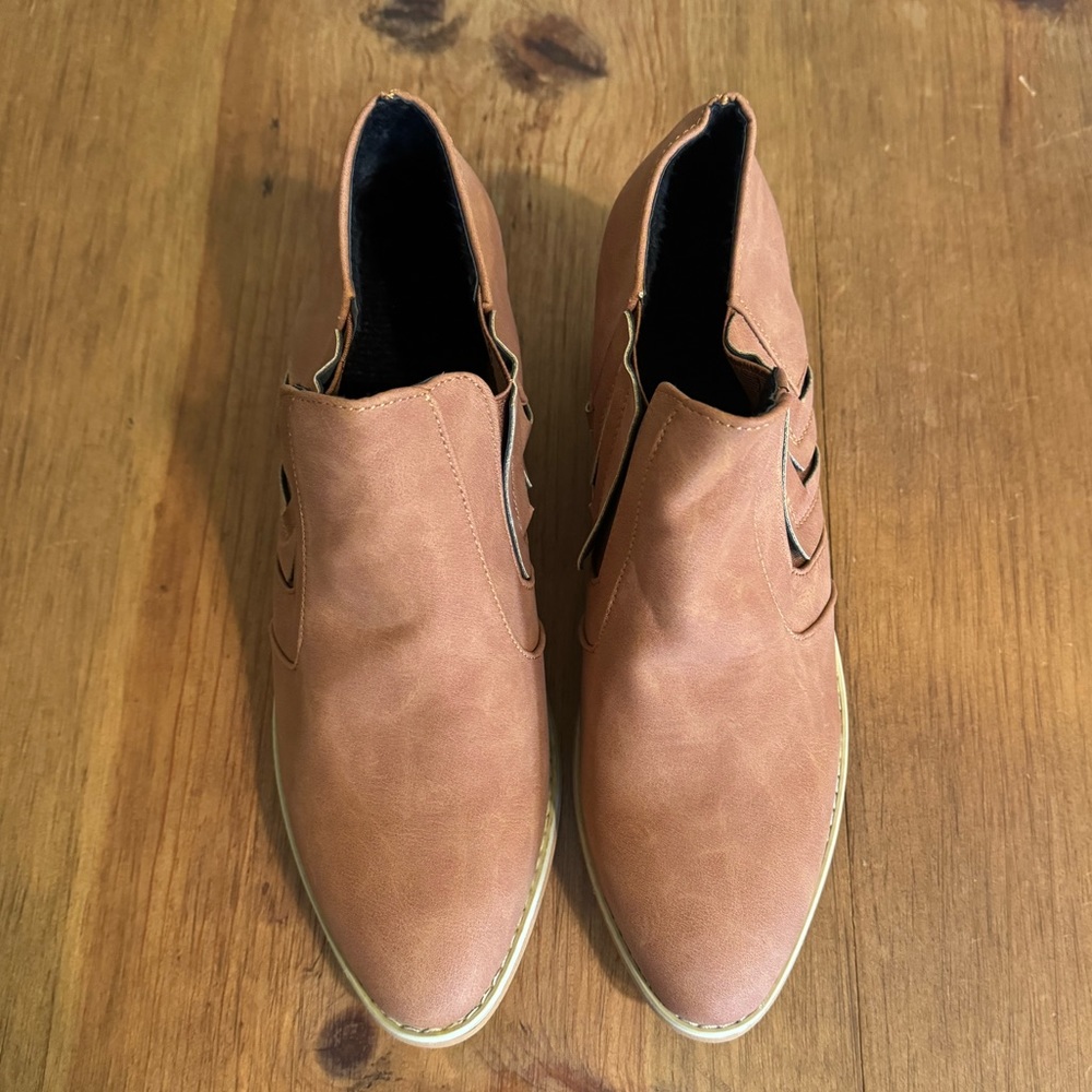 Booties! 🥰 - Picture 2 of 10